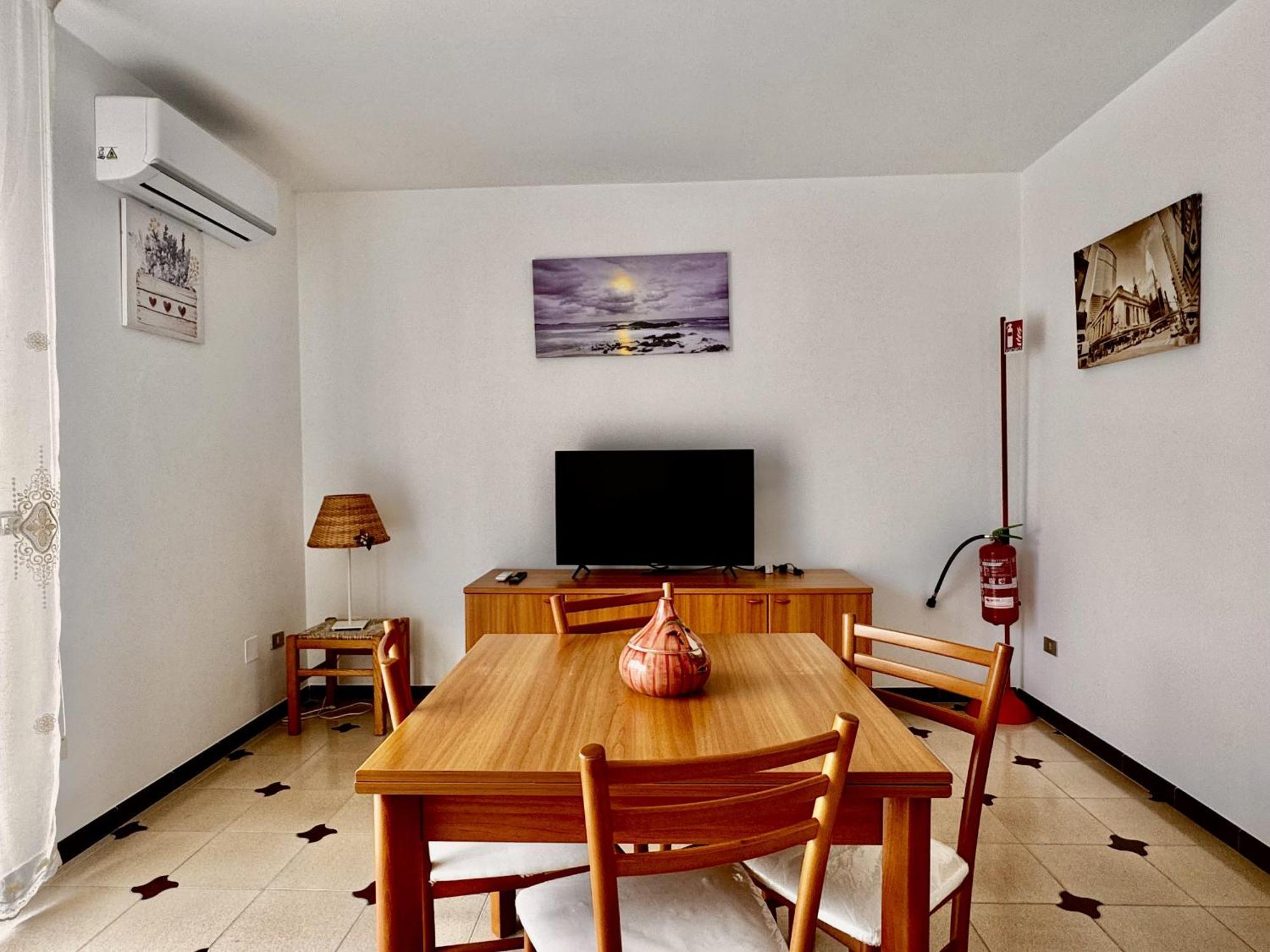 Holidaycasa Leone - Con Posto Auto A 200Mt Dal Mare Sperlonga Zewnętrze zdjęcie
