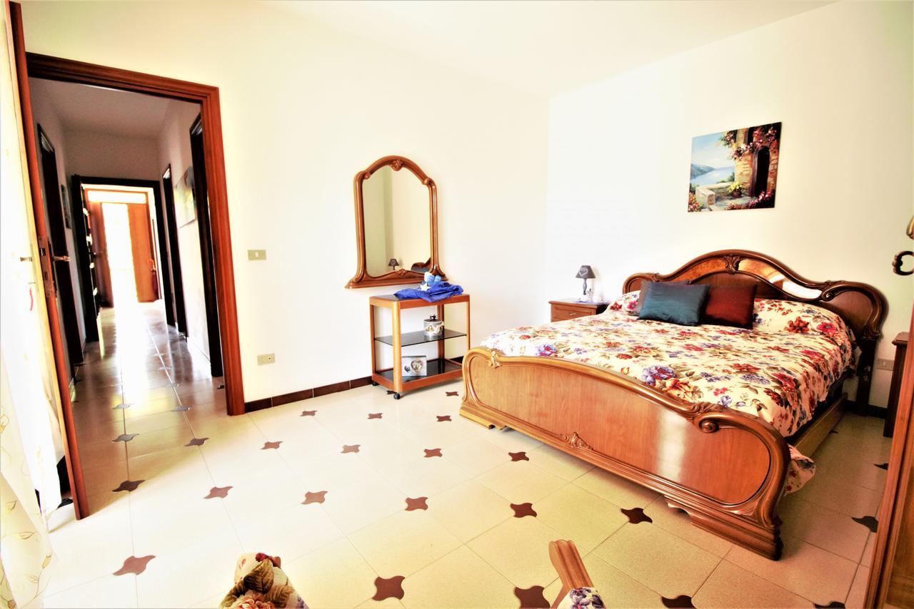 Holidaycasa Leone - Con Posto Auto A 200Mt Dal Mare Sperlonga Zewnętrze zdjęcie